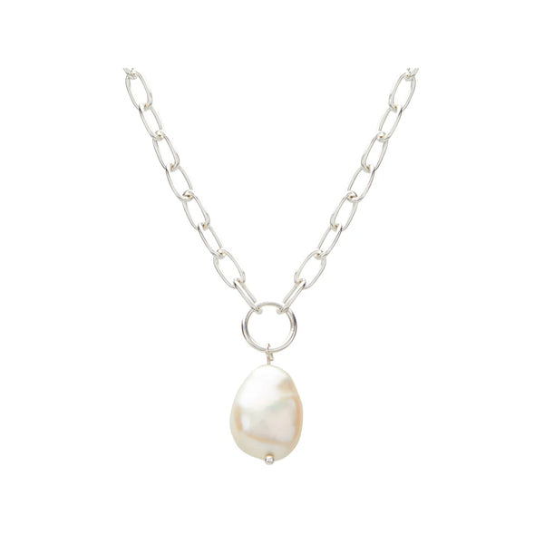 Aphrodite Pearl Drops Necklace